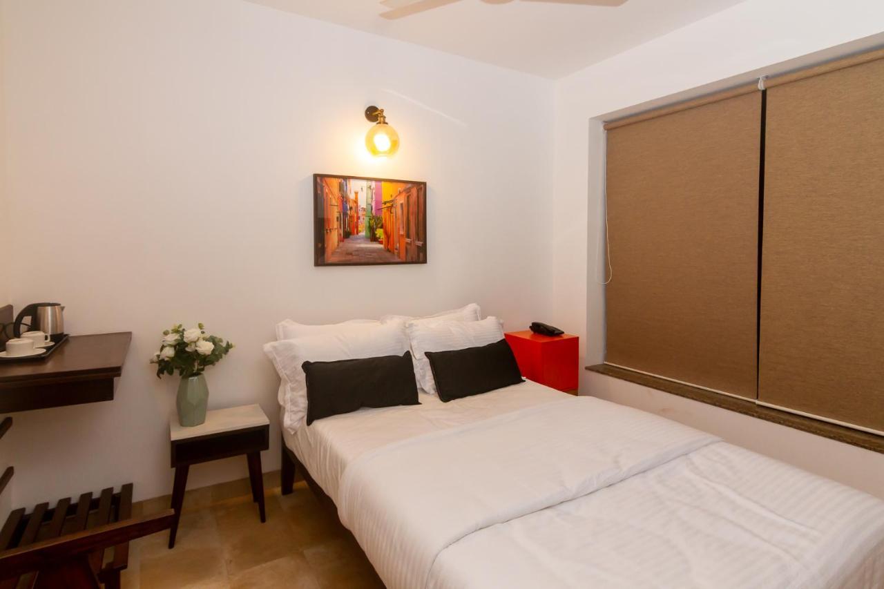 Half Hotel Калангуте Екстериор снимка